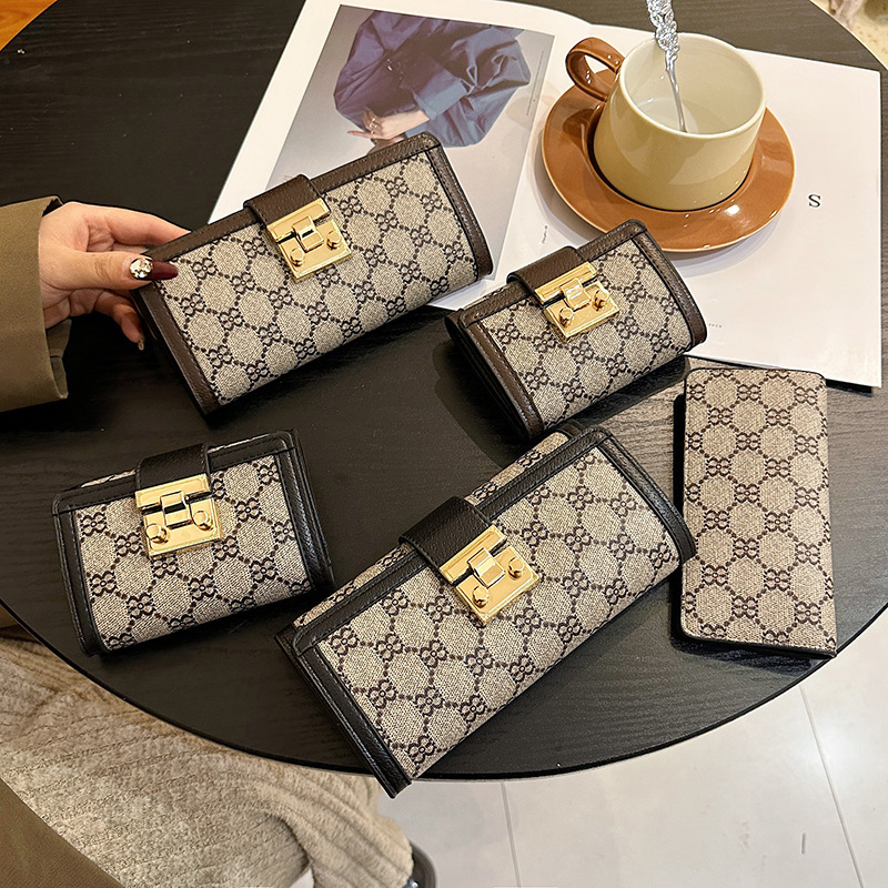 長財布レディース コンパクト格子柄金具付き長財布