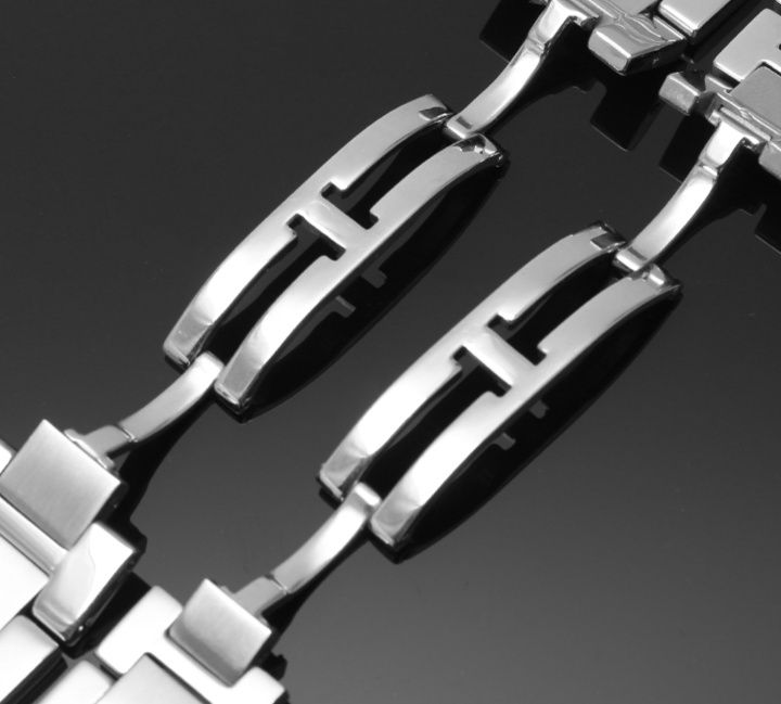 https://fulmo-img-server.com/watchbelt-lab/1759044073198_0mj2jew8_glky9hjo.jpeg
