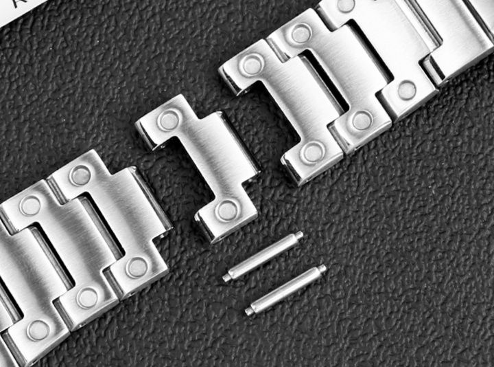 https://fulmo-img-server.com/watchbelt-lab/1759057402216_pr5s8txr_z430ndtw.jpeg