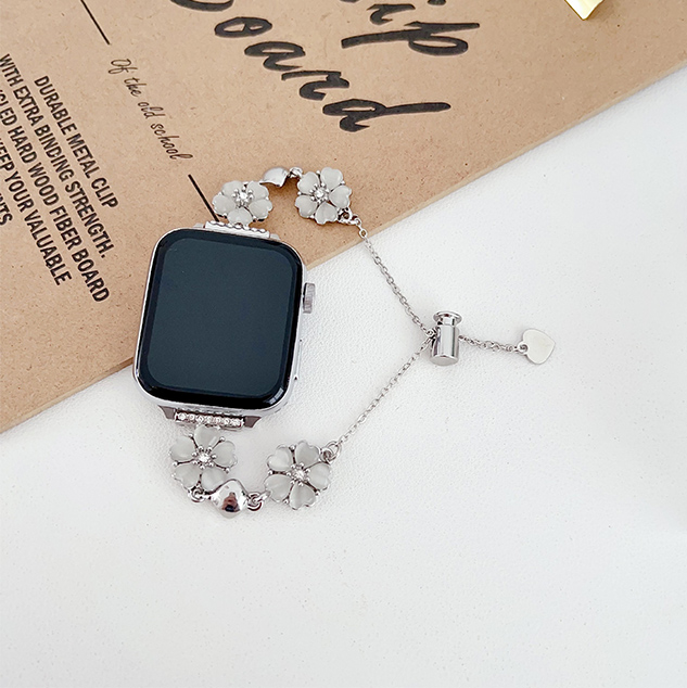 https://fulmo-img-server.com/watchbelt-lab/26ed86a0-8a30-485f-bf65-5981565bbb2e.jpg