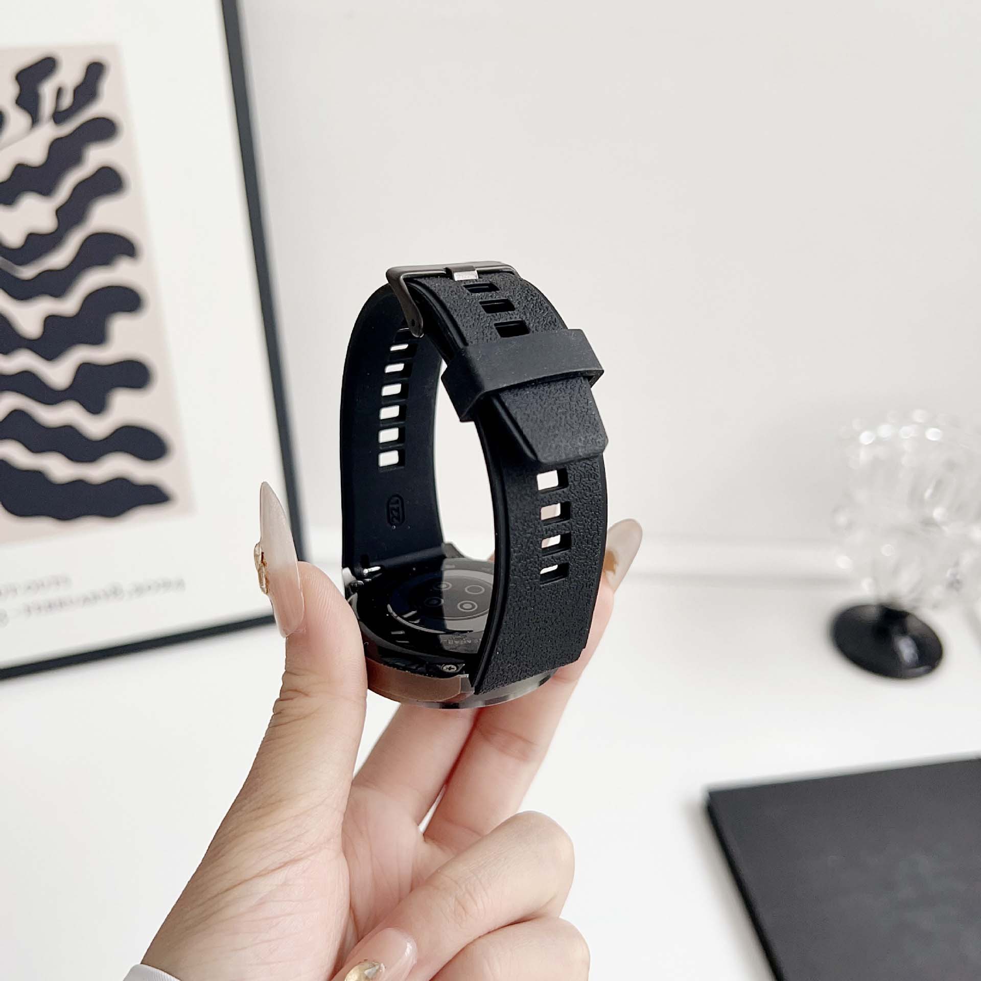 https://fulmo-img-server.com/watchbelt-lab/5837a406-6eaf-4025-bac2-3ae12491d67a.jpg