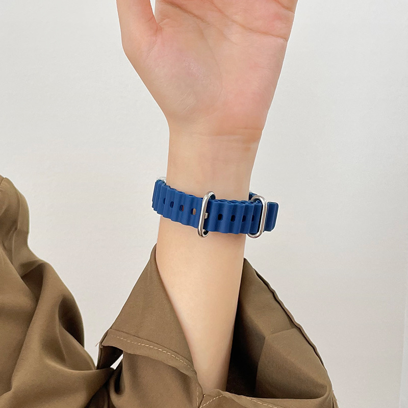 https://fulmo-img-server.com/watchbelt-lab/610cb3c4-b519-42db-8a2f-f99ef992332d.jpg