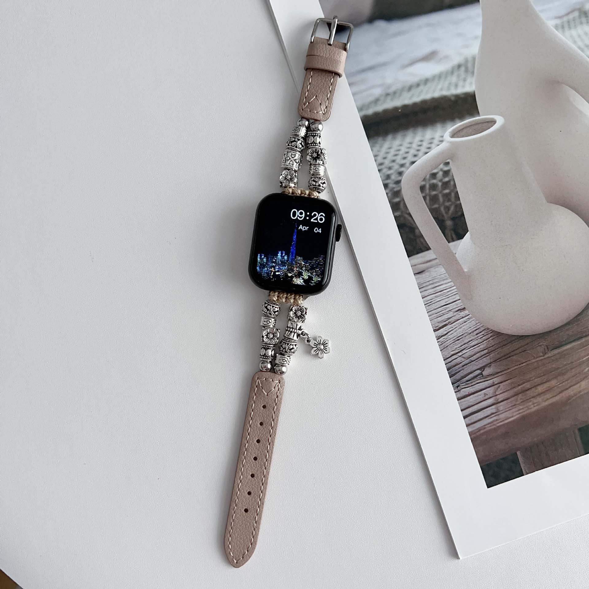 https://fulmo-img-server.com/watchbelt-lab/6cd52d34-8f4d-4a7c-9704-91cae0671600.jpg