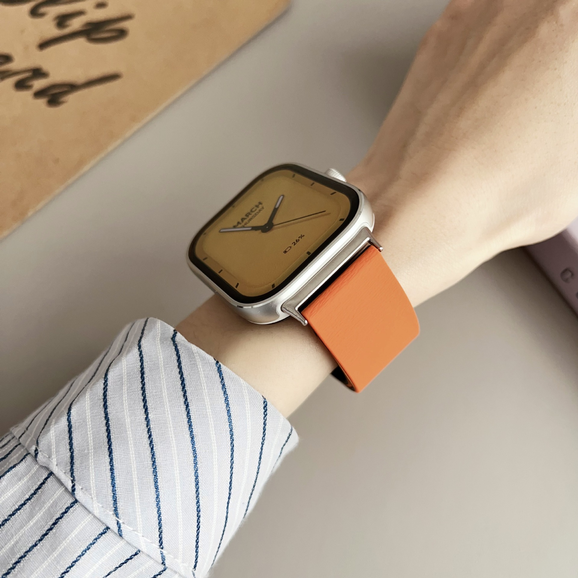 https://fulmo-img-server.com/watchbelt-lab/daddc7b1-4d4b-4fa7-92f8-07207b80892d.jpg