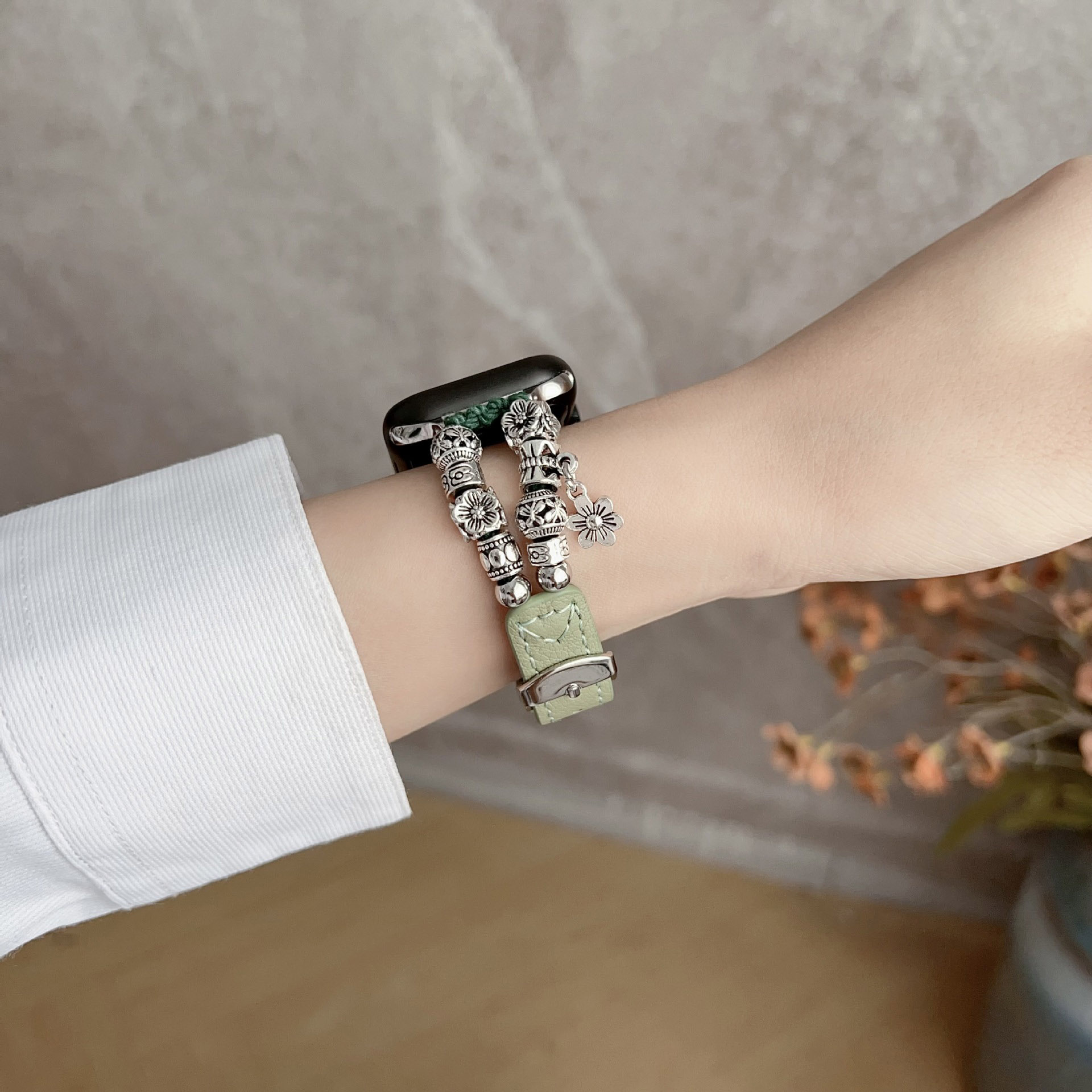 https://fulmo-img-server.com/watchbelt-lab/e7223566-70f3-46ea-9de1-8284e972b20e.jpg