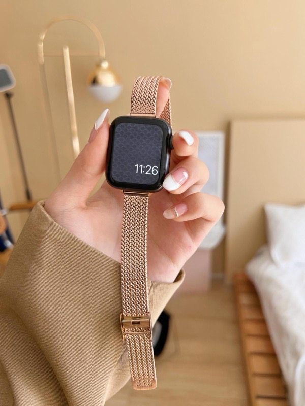 https://fulmo-img-server.com/watchbelt-lab/ff71a6f0-a65c-4f2f-975c-aca90cc63d47.jpg