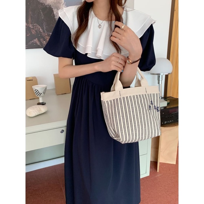 骨格ウェーブ服ラッフルカラーロングワンピース