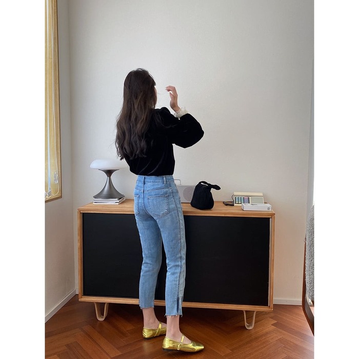 https://fulmo-img-server.com/waverry/2781800350a1dc79c347ca2f158f1000.jpg