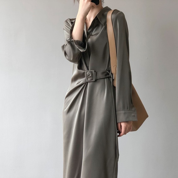 骨格ウェーブサテンロングシャツワンピース