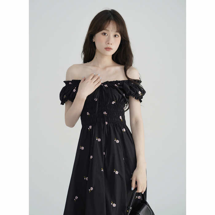 https://fulmo-img-server.com/waverry/3f6e9e8bf0e3ca116f81ab5a56a02683.jpg
