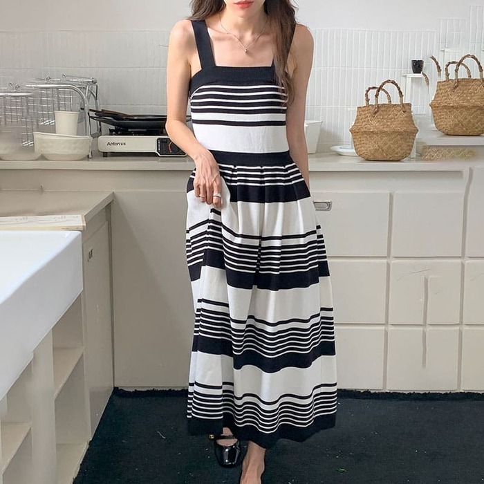 骨格ウェーブ服配色ボーダーワンピース