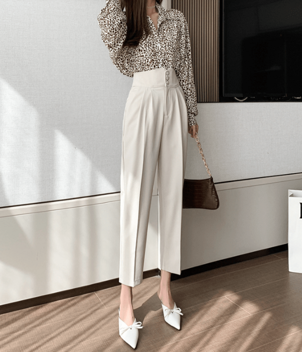 https://fulmo-img-server.com/waverry/6f780659e7e10de5caa23719d1c99f67.png