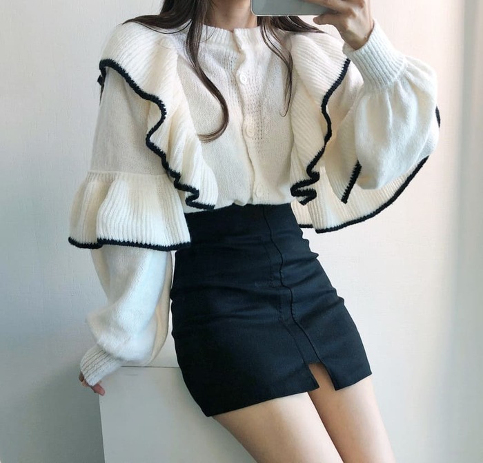 骨格ウェーブ服配色フリルニットトップス