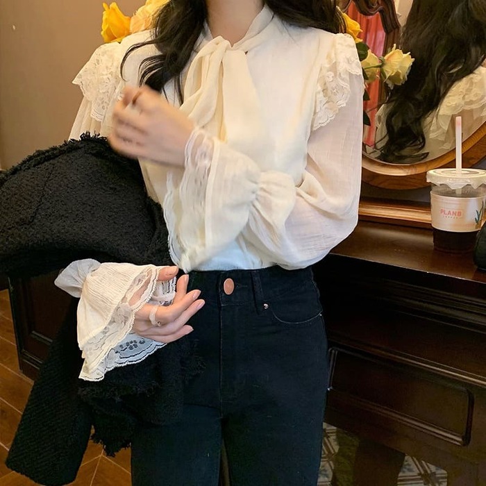 骨格ウェーブ服フリルボウタイトップス