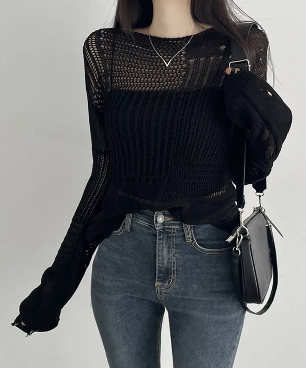 白コーデ ダメージ透かし編みニットトップス 抜け感