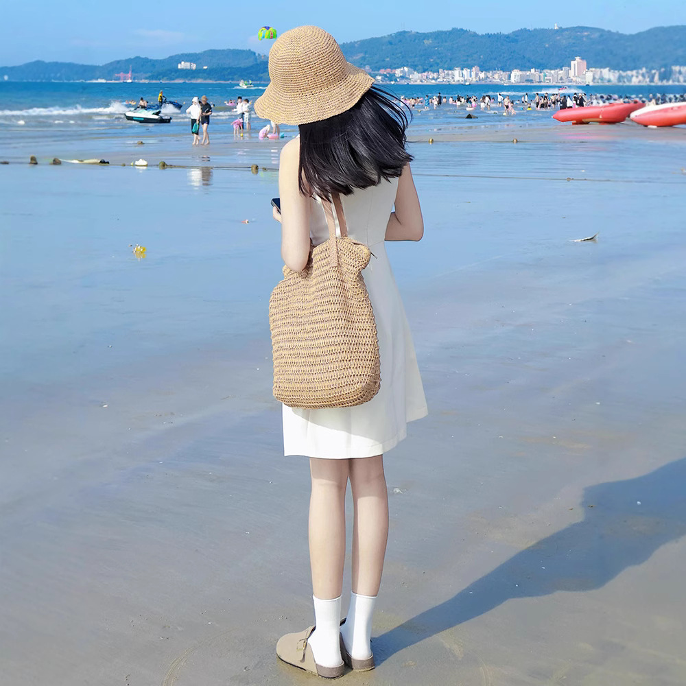 白コーデ シンプル清楚ノースリーブワンピース