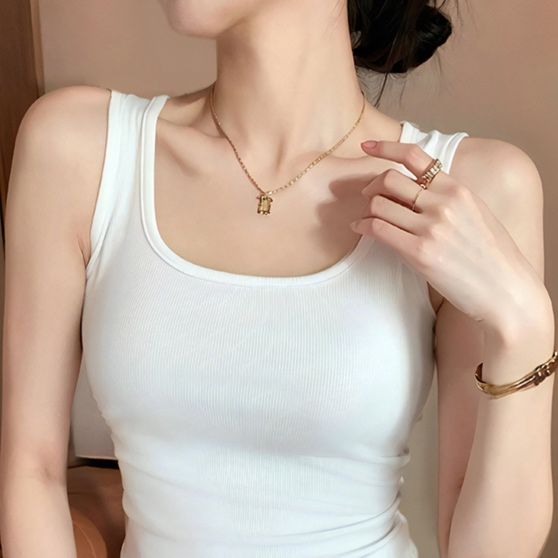 白コーデ なめらか美シルエットタンクトップ