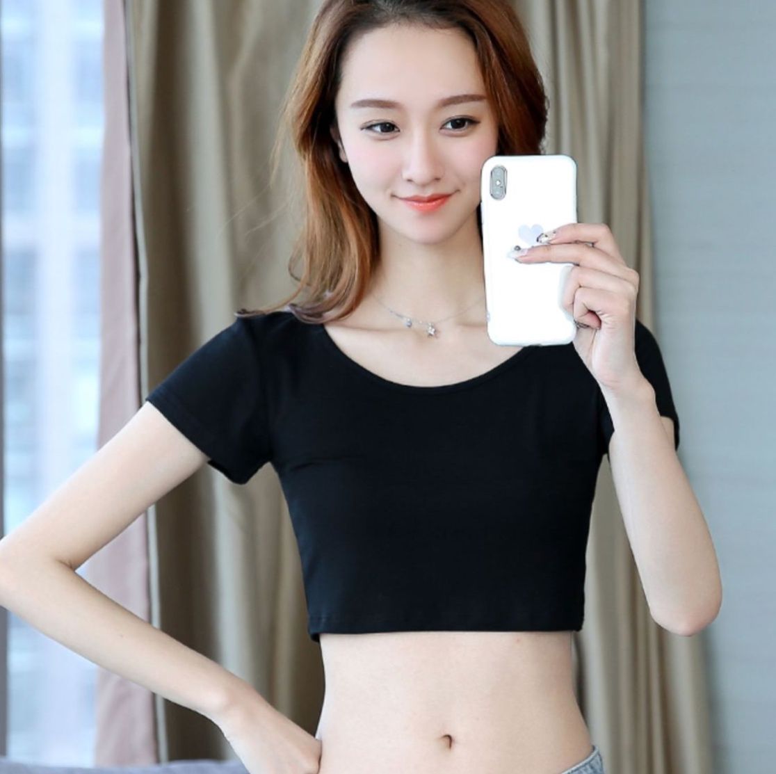 白コーデ なめらか美ライン ショートトップス