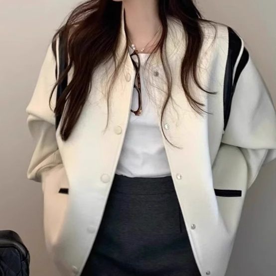 https://fulmo-img-server.com/whiteclass/1753970601769_fz9hfpzb_3rzgzu2w.jpeg