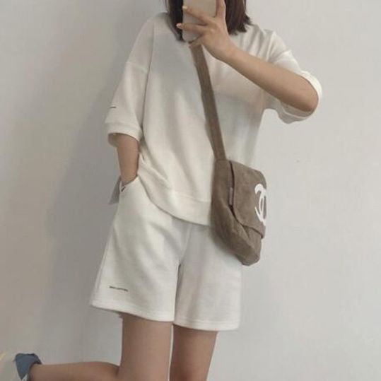 https://fulmo-img-server.com/whiteclass/1754052735660_phoof9t1_gsn1h39a.jpeg