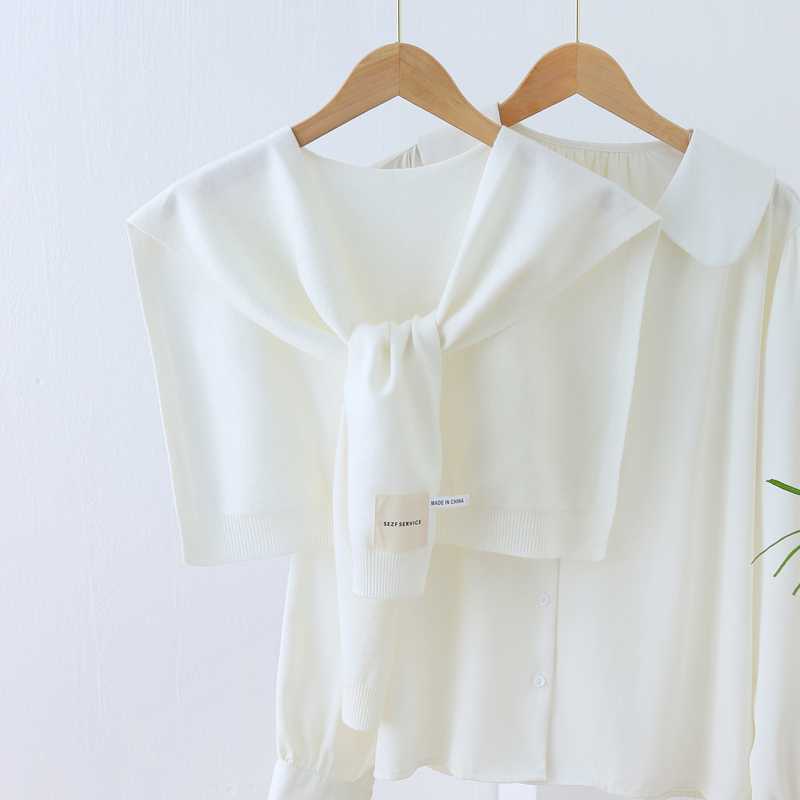 毎日が特別な一日に!キレイめ白ブラウスシャツレディースアイテム15選