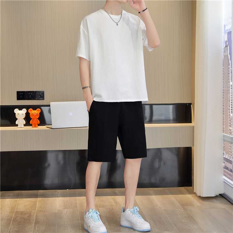 毎日のおしゃれが楽しくなる!無地白tシャツコーデを格上げするアイテム5選