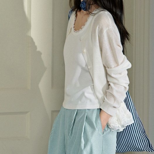 白コーデ レース裾飾りニットブラウスセット