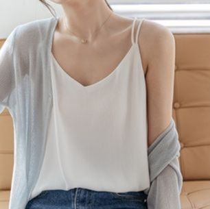 白コーデ クロスストラップ キャミソール