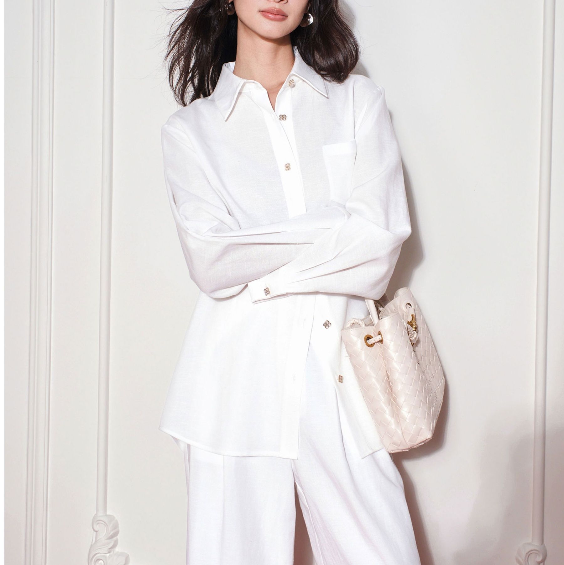 白コーデ 白コーデ 上質リネン混オーバーサイズシャツ