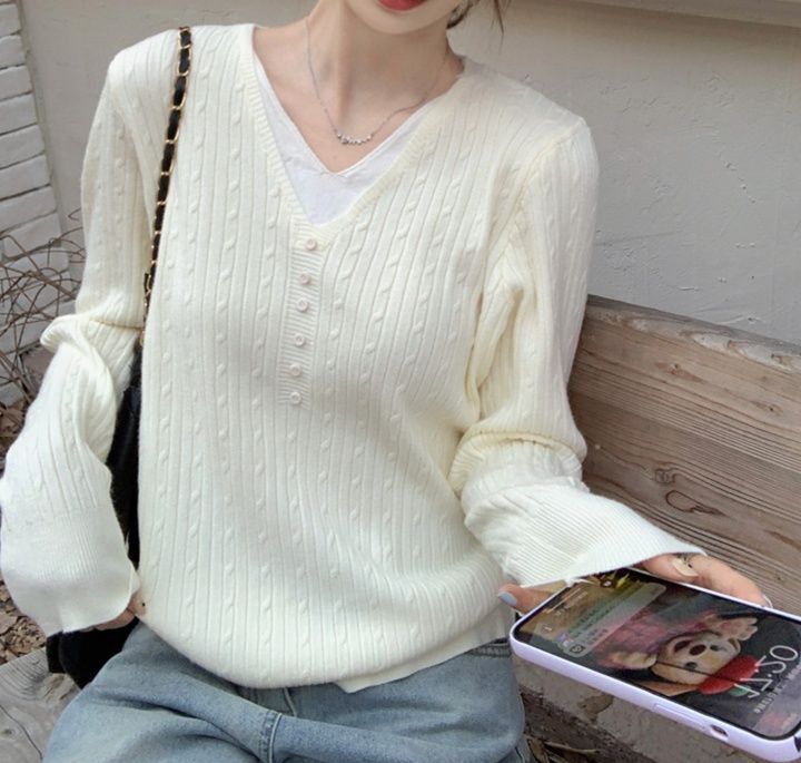 白コーデ 縄編み柄ケーブルカーディガン