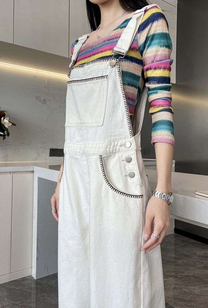 白コーデ ステッチ装飾ワイドオーバーオール