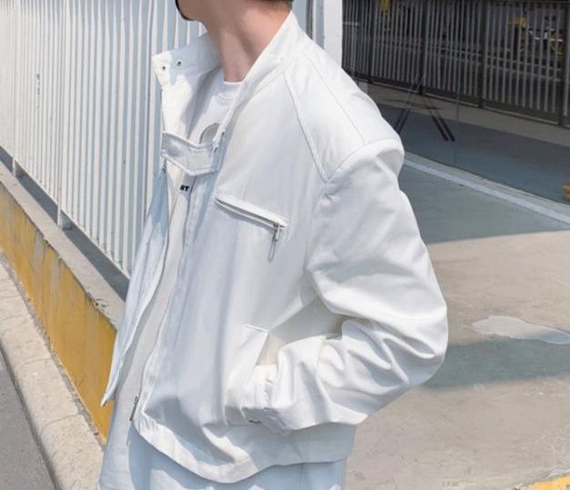 白コーデ 白コーデ モダンスタイル スタンドカラージャケット