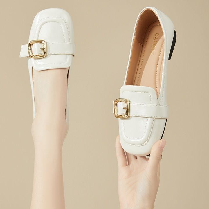 白コーデ エラー