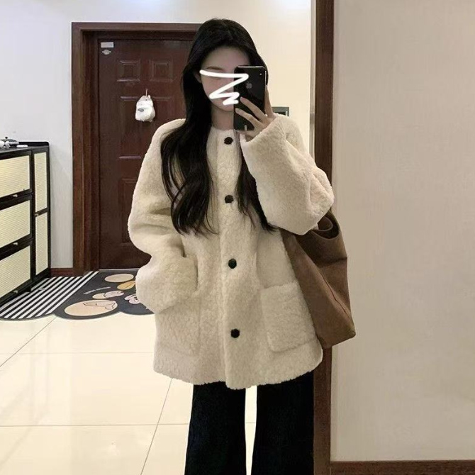 白コーデ 秋冬新作もこもこボアコート軽量暖か防寒アウター