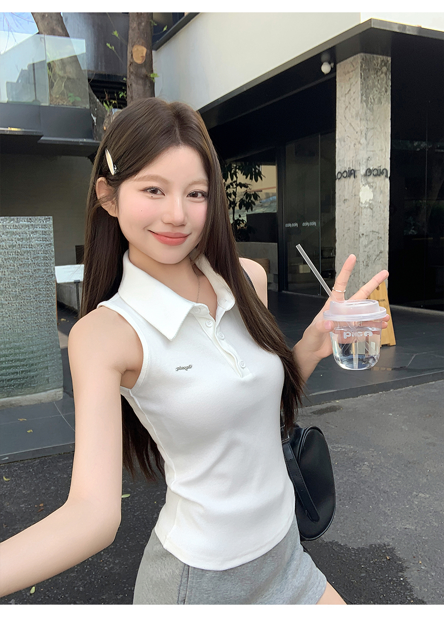 白コーデ すっきりノースリーブポロブラウス