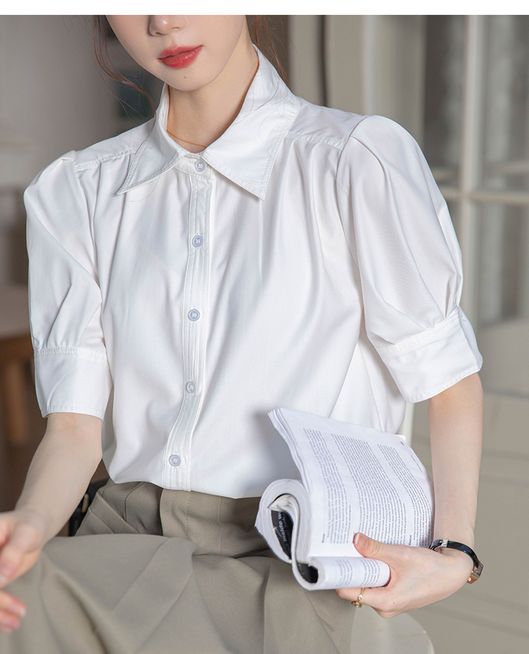 白コーデ パフスリーブ優美シャツ