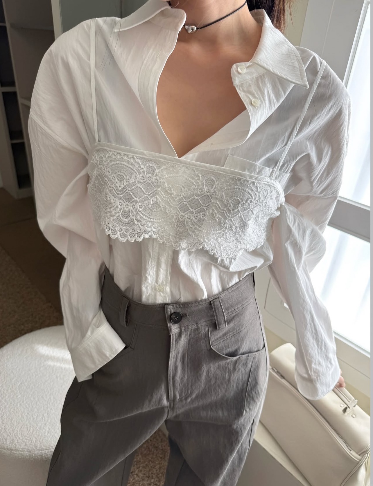 https://fulmo-img-server.com/whiteclass/74fe60df-b057-434e-8c02-6b8d5d7e8782.jpg