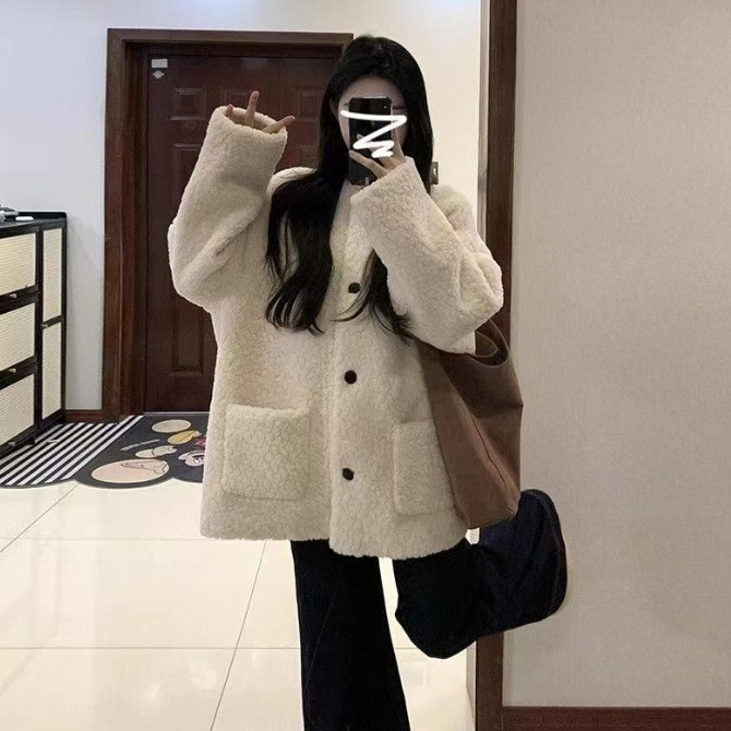 白コーデ 秋冬新作もこもこボアコート軽量暖か防寒アウター