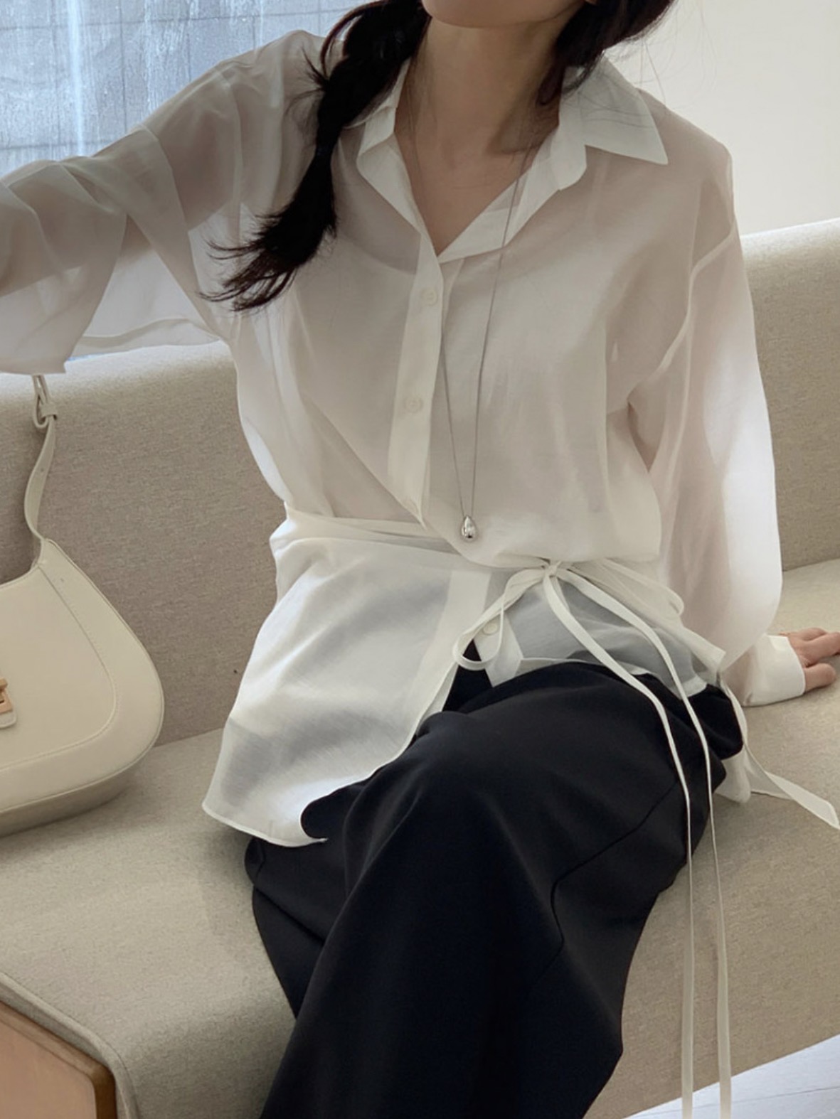 https://fulmo-img-server.com/whiteclass/7cdb03cd-0279-48ad-af3f-4ad359685a26.jpg