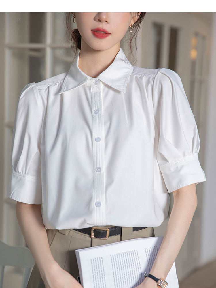 白コーデ パフスリーブ優美シャツ