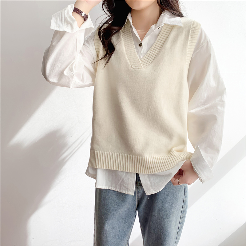 白コーデ 袖付きニットベスト重ね着風長袖シャツ✨