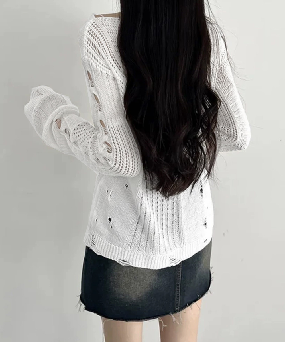 白コーデ ダメージ透かし編みニットトップス 抜け感
