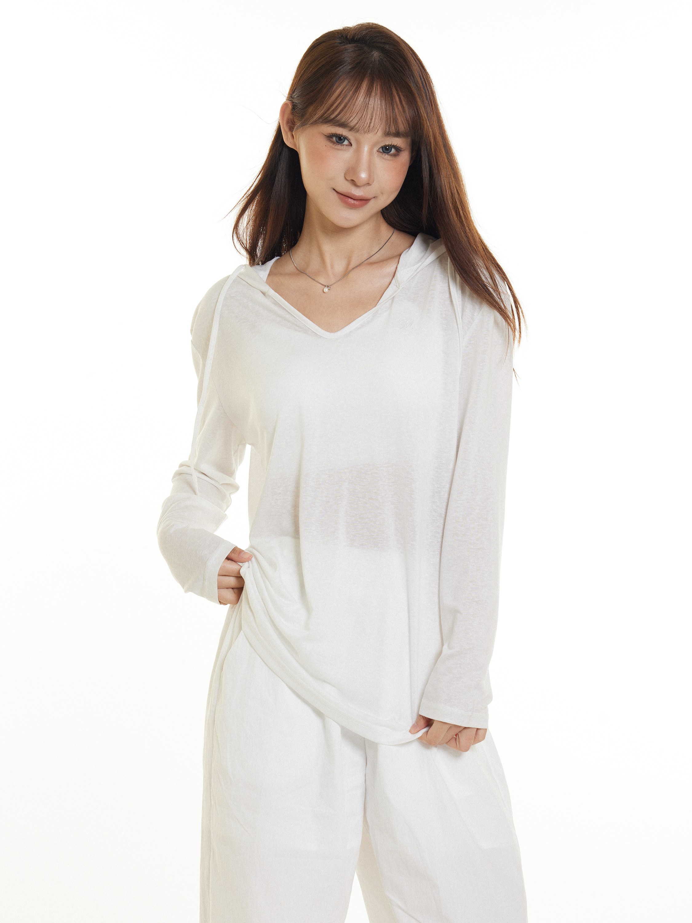 https://fulmo-img-server.com/whiteclass/b02ea21f-c8fb-4702-a6cd-66e5d47dcdde.jpg