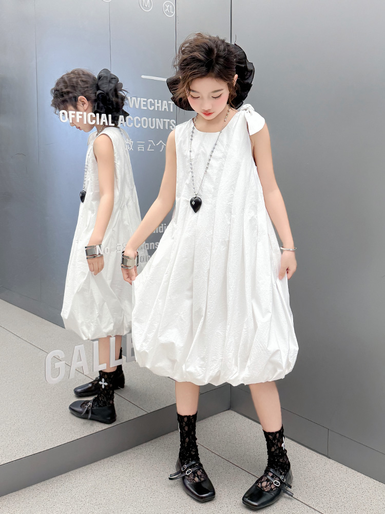 https://fulmo-img-server.com/whiteclass/b630e0dc-b851-49e8-95d4-0711067f5f85.jpg