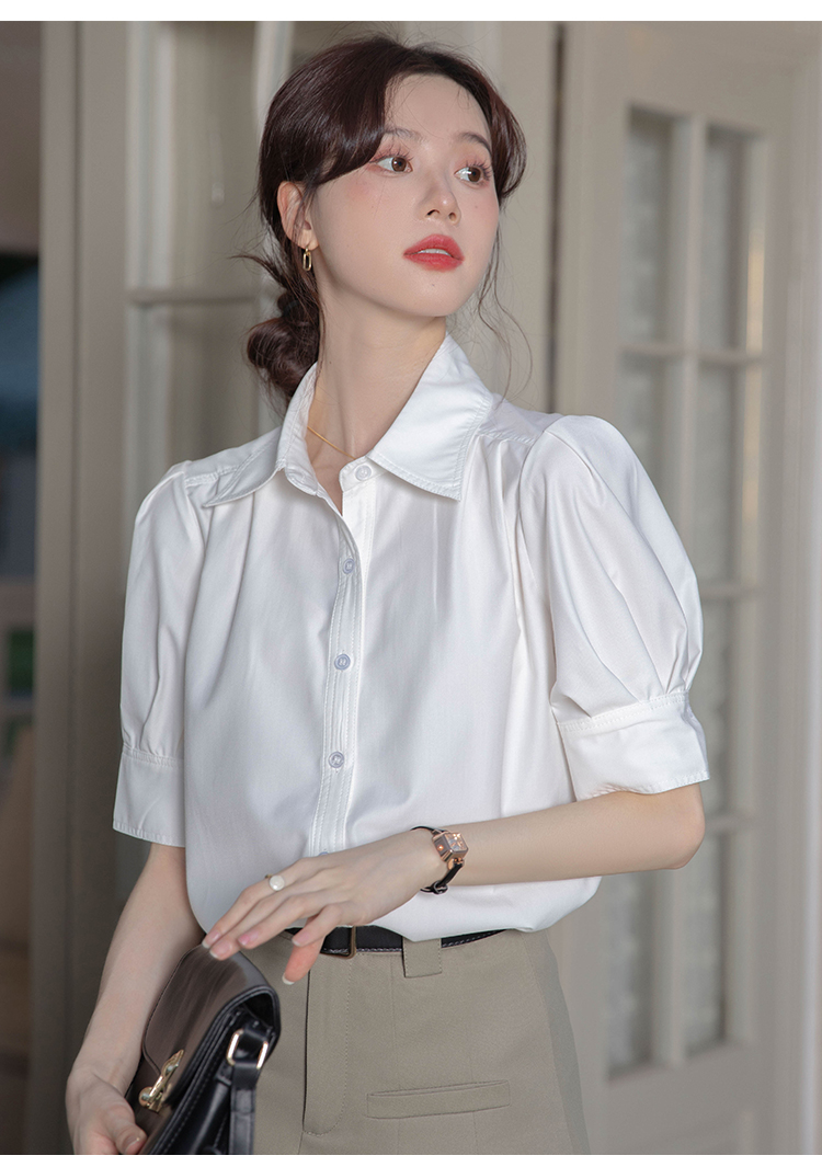 白コーデ パフスリーブ優美シャツ