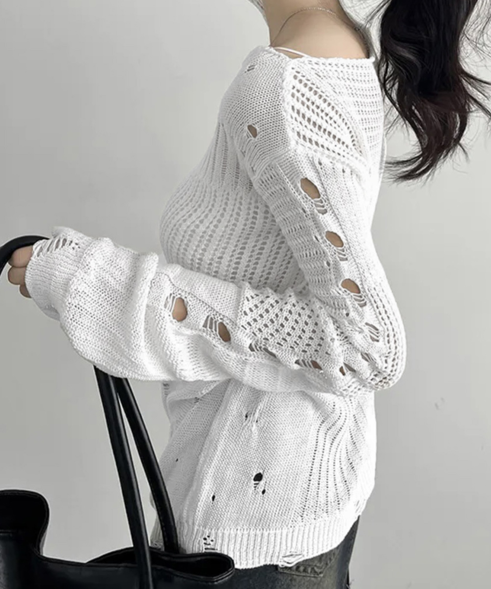 白コーデ ダメージ透かし編みニットトップス 抜け感