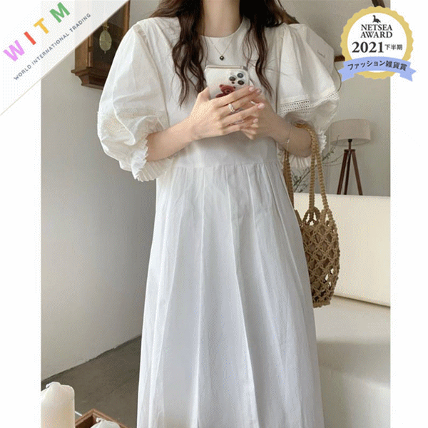 白コーデ 白色ロングワンピース 袖コンシャス 体型カバー 大人可愛い