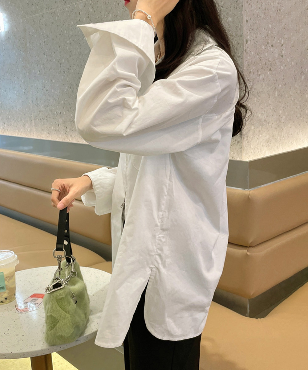 白コーデ ダブルジップ白シャツ 羽織りカーディガン