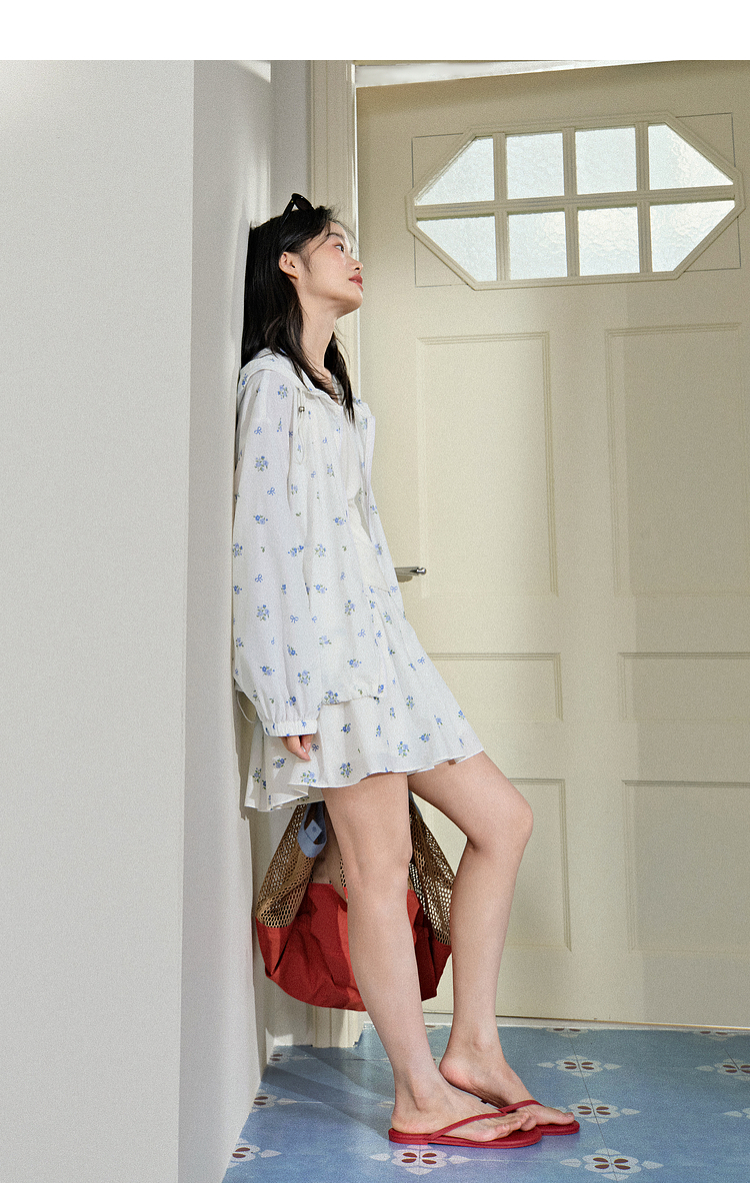 白コーデ 優美な花柄リボン模様ワンピース