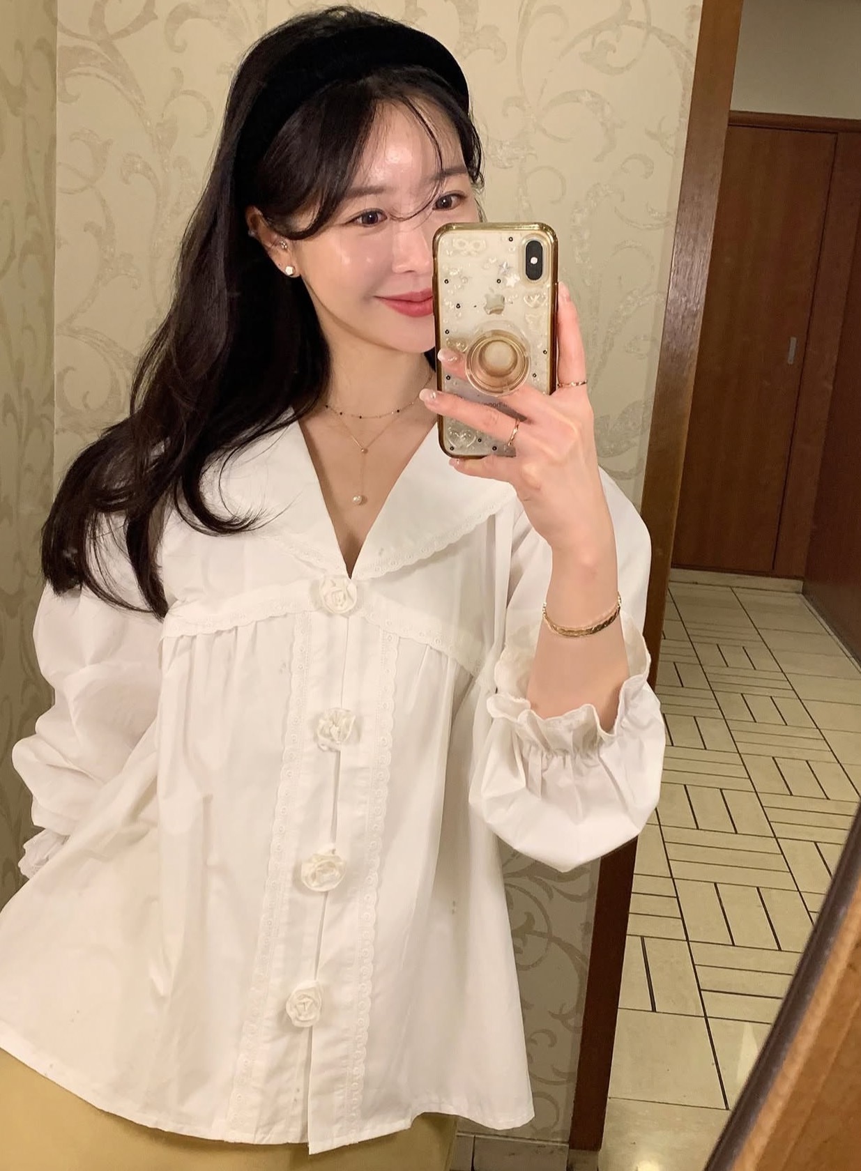 https://fulmo-img-server.com/whiteclass/eef1847e-c0dc-44dc-89a3-e35114e15510.jpg